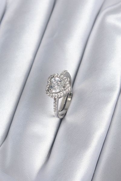 Skygo Brass Silver Color Zircon Stone Heart Charm Model Women's Ring - TJ-BYK2857