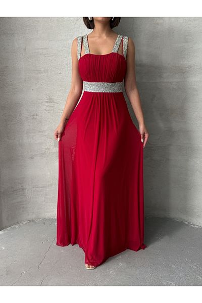 ADA MODA Long Veil Dress Accessorized With Rhinestones
