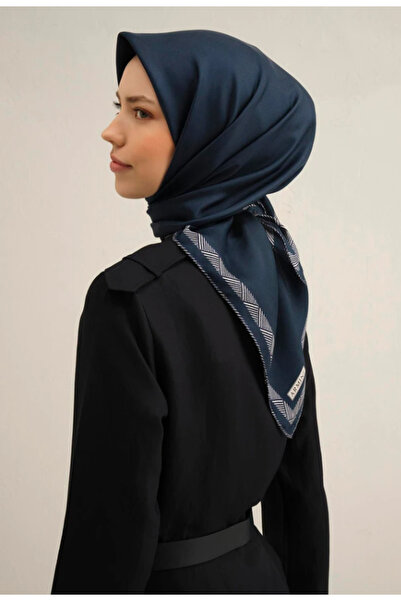 Armine Eșarfă de mătase Tivil 9357-04 Bleumarin