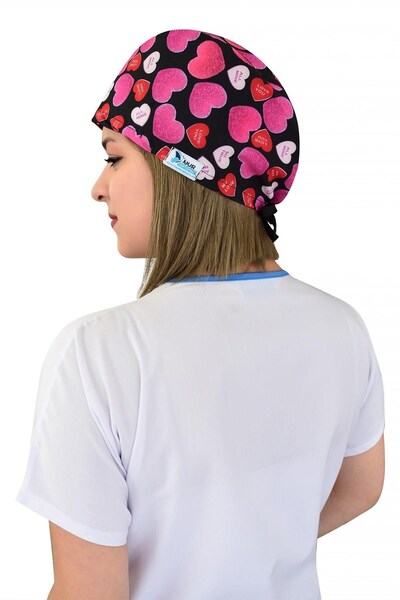 Nur Ortopedi Pembe Kalpler Temalı Cerrahi Doktor Hemşire Bonesi