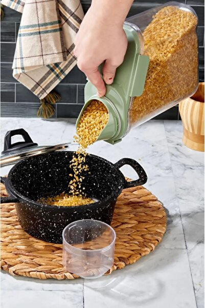 Unique Sealed Airproof Pulses Liquid Food Detergent Storage Container 1.1 Lt