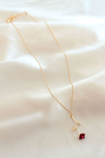 Skygo Red Rose Figured Necklace - TJ-BKO6392