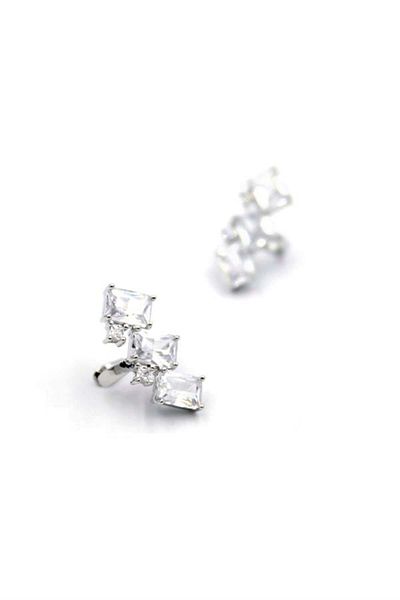 Royaleks 2 Pieces of Stoned Cartilage Earrings - Silver