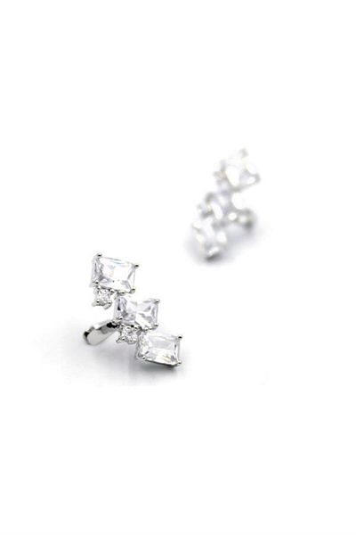 Royaleks 2 Pieces of Stoned Cartilage Earrings - Silver