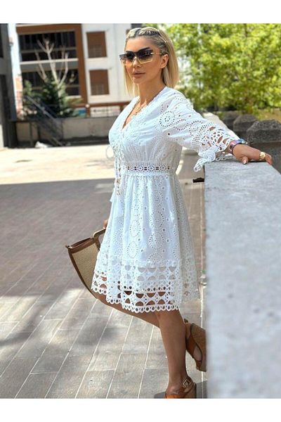 Robin 38248 Scalloped Dress Ecru