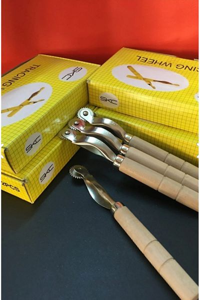 Arzum Kezban Textile Ξύλινη Λαβή Tailor Line Roulette 1 Τεμάχιο