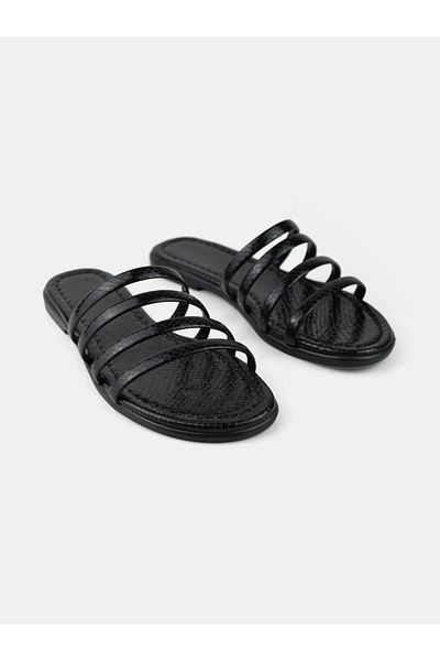 MAGGIO Women's Black Slippers