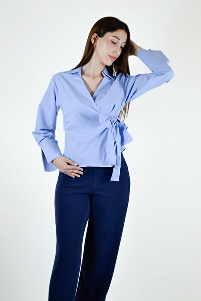 Qu Style Пряма застібка Детальна блуза з перехресним вирізом