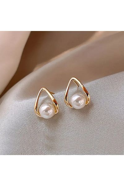 Ayzen pearl earrings
