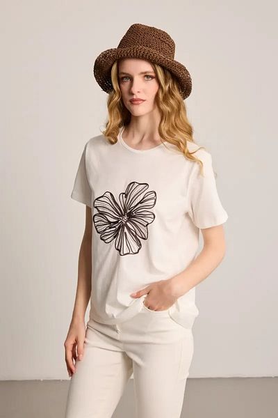 Gusto Floral Embroidered Cotton T-Shirt - Ecru