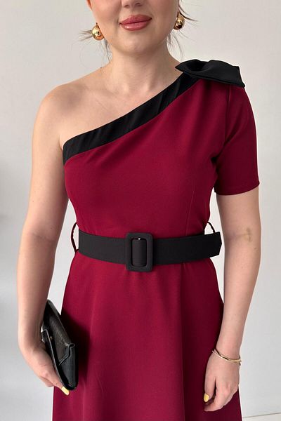 MaziButik Rochie creponată cu fundă simplă Bordeaux