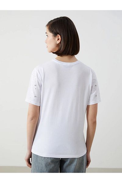LC Waikiki Γυναικείο T-Shirt με λαιμόκοψη με πέτρες