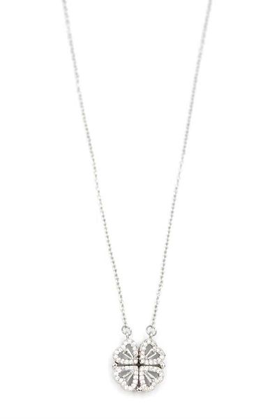Royaleks Openable Clover Necklace - Silver