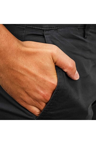 Giordano Men's Cotton Spandex Twill Slim fit Khakis