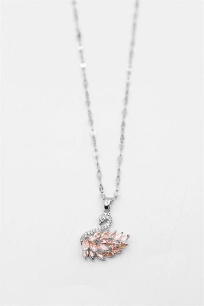 MR RZN STORE Swan Necklace - Silver
