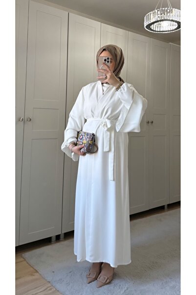 ZEHRA ÇAMRAN BEYAZ TASARIM ABAYA