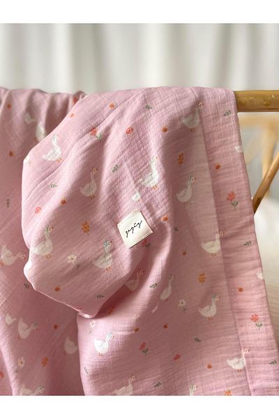 Zezig Duck Lady - Lilac Muslin Blanket