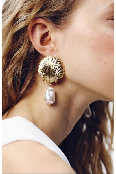 Aka Sea Shell Earrings with Steel Pearls