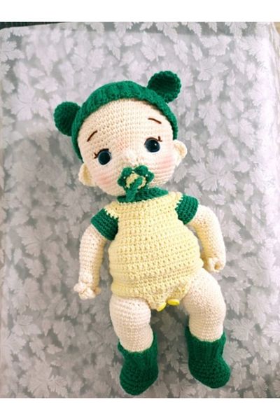 Superbaby Papusa crosetata bebelus cu suzeta si caciulita verde – jucarie handmade
