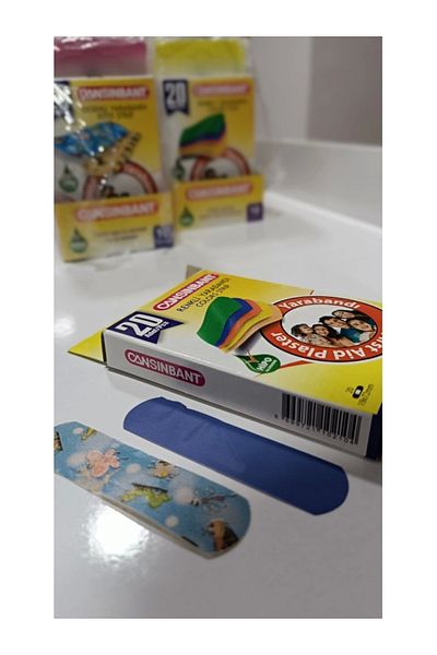 ÇAYLAR AVM Cansın Band-Aid Patterned Pack of 20 (20 Pieces)