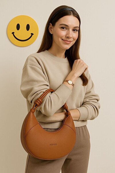 Armine Modern Zippered Shoulder Strap Bag Brown