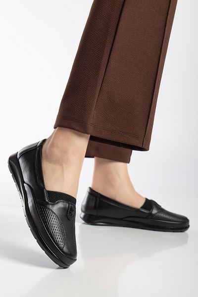 Waresta Bone Protruding Full Mold Large Size Orthopedic Inner Leather Low Sole Soft Women's Shoes