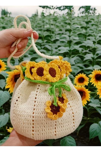 Günebakan Stuck Sunflower Bouquet Bag