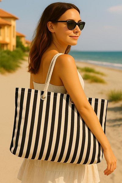 synee Beach and Travel Bag