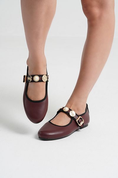 Beyond Women's Burgundy Leather Ballerinas with Coin Buckle Byndpt01