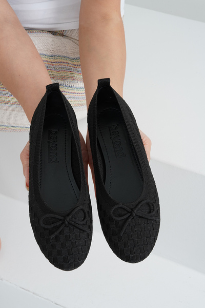 Beyond Women's Black Bow Low Heeled Knitwear Ballerina Byndkp154