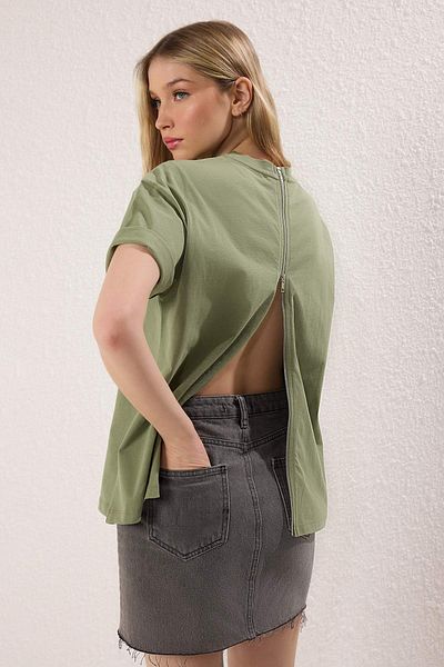 Trendyol Collection Khaki 100% Cotton Zipper Detailed Relaxed/Comfortable Fit Knitted T-Shirt Twoss24Ts00272