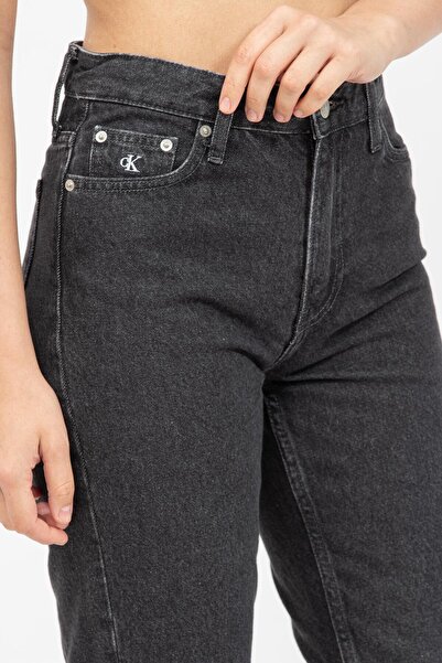 Calvin Klein MOM JEAN Kadın Denim Jeans J20J223636-1BZ