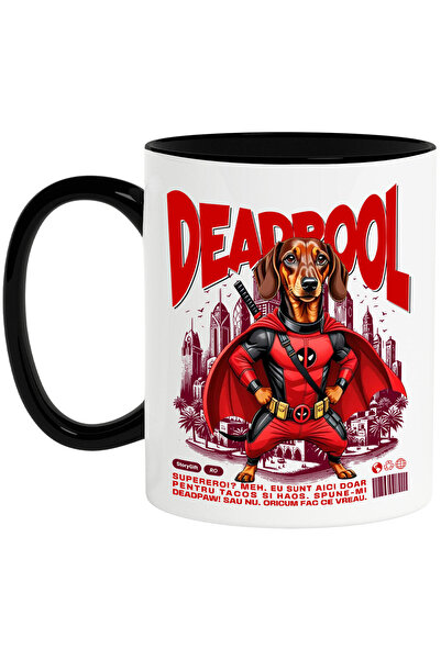 StoryGift Romania Cana cu Teckel / Dachshund Caine In Costum de DeadPool cu Pelerina, Erou Nocturn, Cu Maner Negru