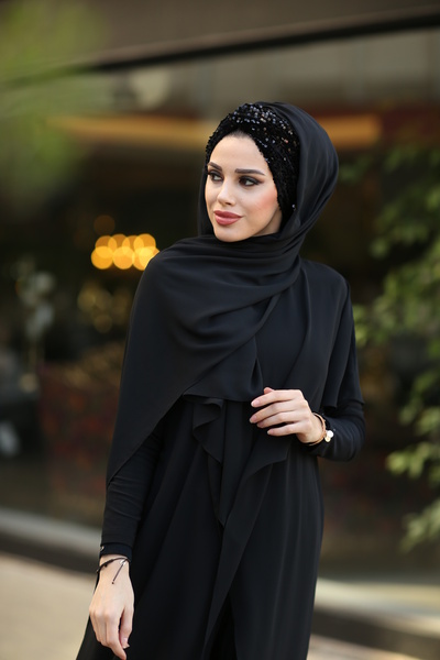 Differenza Knot Luxury Sequined Crepe Shawl - Black