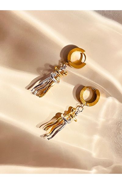 WisstoriaCollections Hug Each Other Lover-Couple-Love Model Gold Steel Earrings