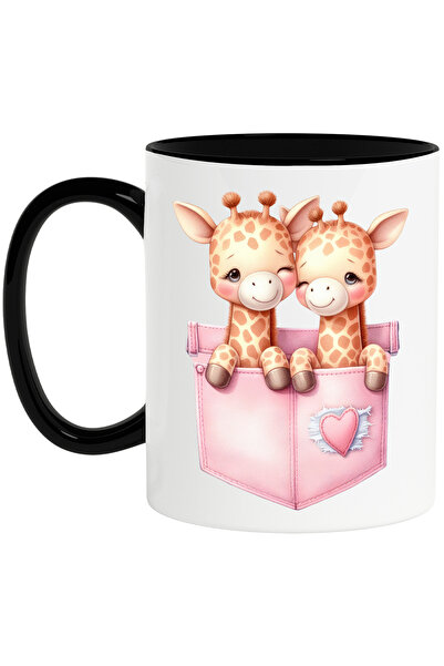 StoryGift Romania Cana cu 2 girafe care stau intr-un buzunar, inghesuite, apr...