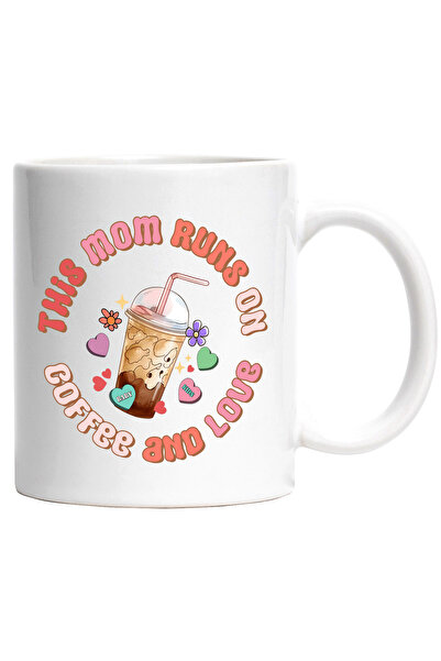 StoryGift Romania Cana cu mesajul "This mom runs on coffee and love", ilustra...