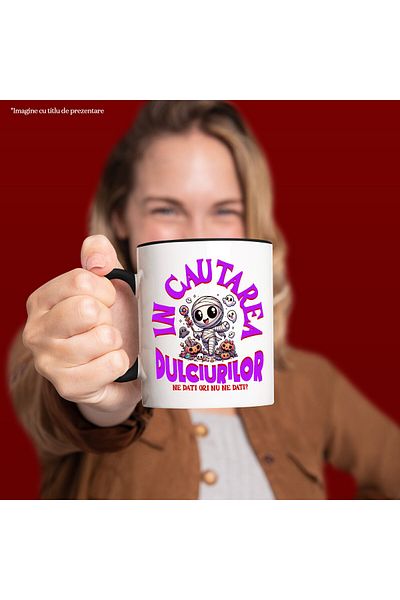 StoryGift Romania Cana Cu Mumie Vesela De Hallowen Text In Cautarea Dulciurilor Ne Dati Sau Nu Ne , Cu Maner Negru Stg