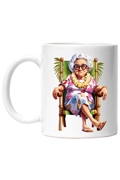 StoryGift Romania Cana cu o bunicuta cu ochelari care se relaxeaza intr-un lo...