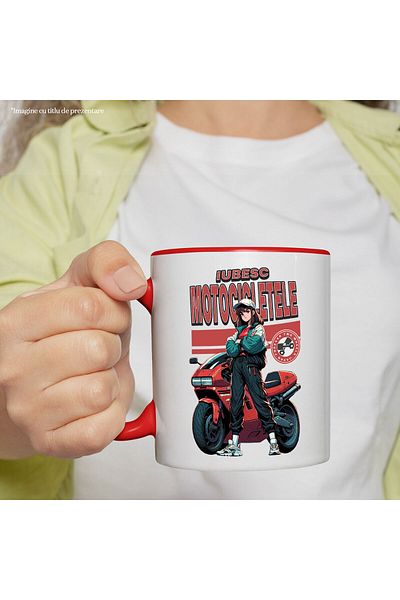 StoryGift Romania Cana cu Fata Animata Cu Sapca Tinuta Sport Motor Rosu Sport Viteza Text Iubesc M, Cu Maner Rosu STG