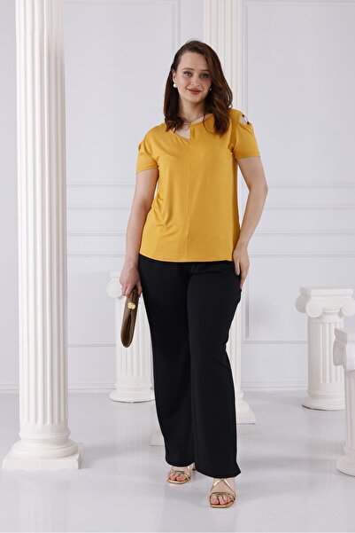 Siyezen Plus Size Blouse with Metal Accessories