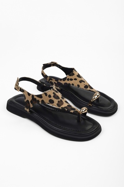 Shoeberry Γυναικεία πέδιλα με αγκράφα Camila Leopard