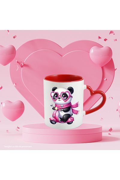 StoryGift Romania Cana cu o ursoaica Panda care conduce un scuter | plimbare | viteza | fular | oc, Cu Maner Inim