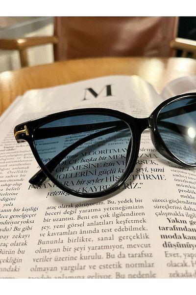 Melinora Diana Black Cat Eye Gradient Glass New Season Sunglasses