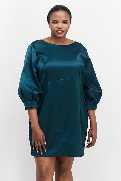 Forever New Women Round Neck 3/4 Sleeves Plain Mini Dress, Green