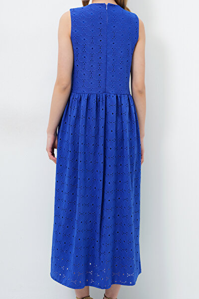 VAGGON Women's Saks Hidden Zipper Sleeveless Premium Guipure Dress Prmx14143