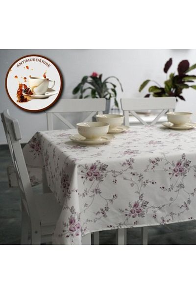 Pucioasa Față de masă din bumbac acoperită cu teflon, 160x320cm, model floral violet