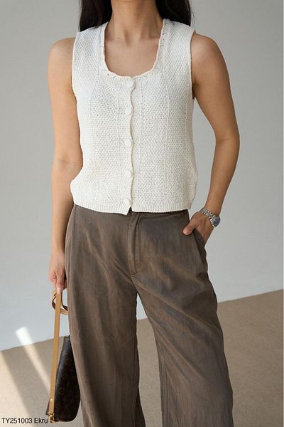 Lupies Women's Ecru Sleeveless U-Neck Knitwear Vest