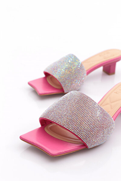 DGN 8011 Жіночі срібні капці на низьких підборах з камінцями