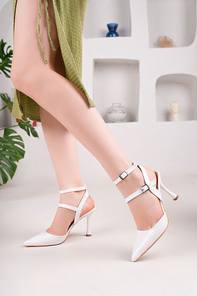 Saltopik White Patent Leather Double Buckle Pointed Heeled Shoes
